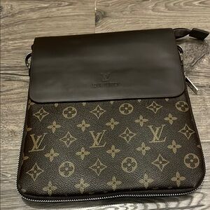 Louis Vuitton Men's Brown Monogram Bag